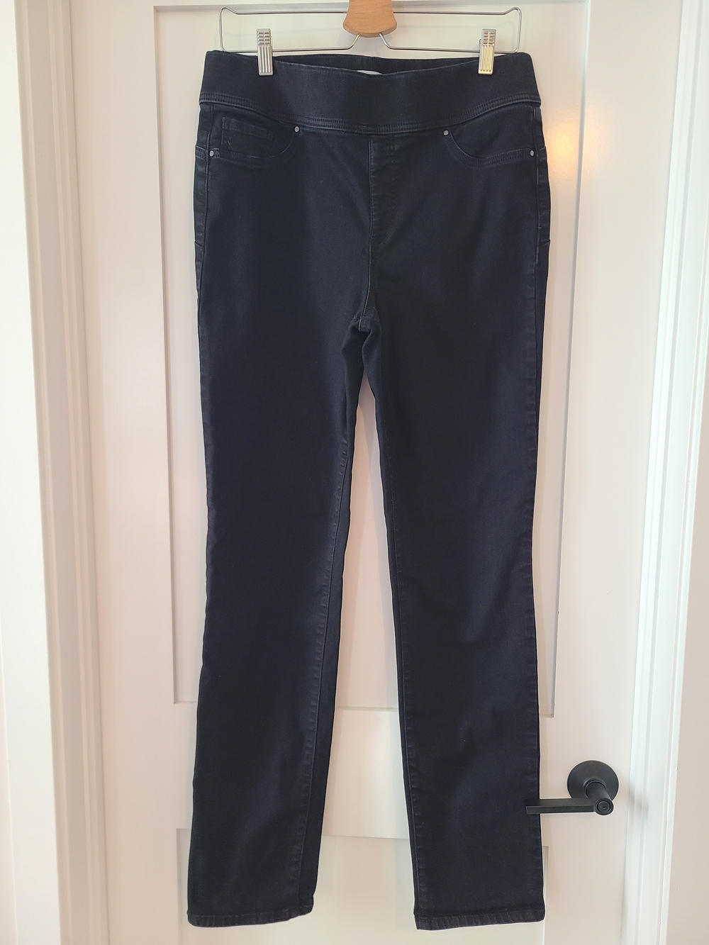 Ricki's Straight Leg Pants in Black